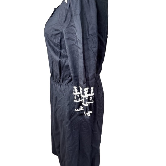 Old Navy Gray and Blue Sundress with Cuffed Sleeves and Scoop Neck - Picture 4 of 6